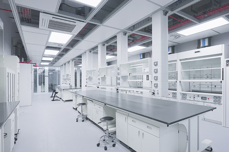 富阳实验室革新：安全与科技的现代融合